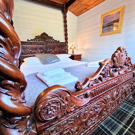 Magpie 2 Hot Tub Huntersmoon-Warminster-Longleat-Wiltshire Villa Dış mekan fotoğraf